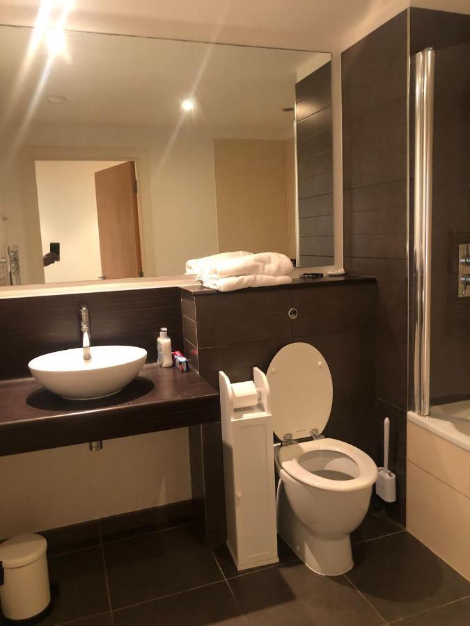 Lovely Serviced Apartment 2Min 2 City Center Manchester Luaran gambar