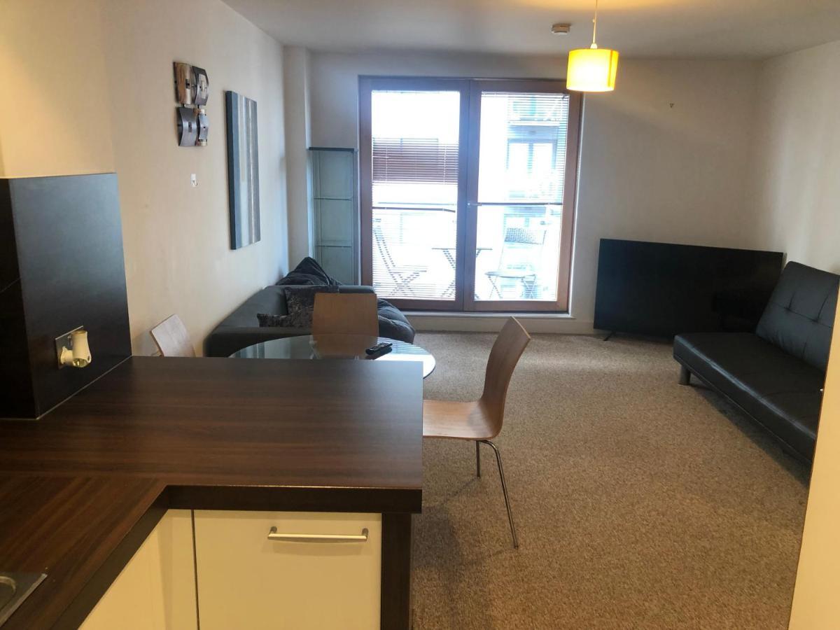 Lovely Serviced Apartment 2Min 2 City Center Manchester Luaran gambar